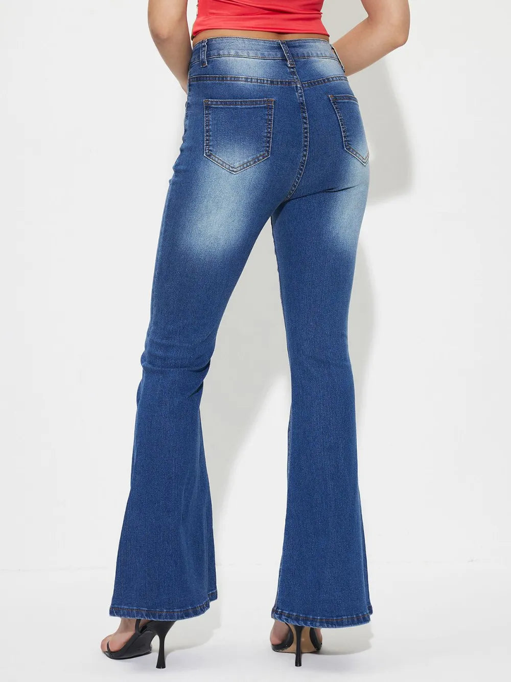 Bootcut-Jeans mit mittelhoher Taille