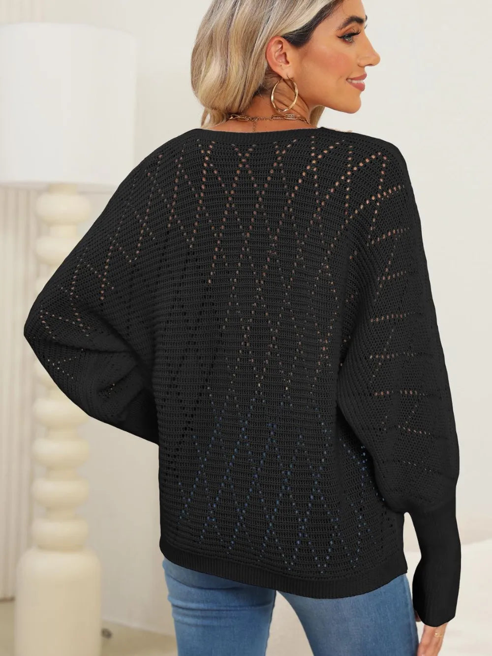 Autumn and winter hollowed out woven sweater with lace V-neck and batball sleeves